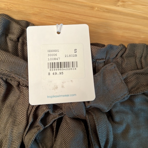 Tropik shorts. NWT - Picture 2 of 3